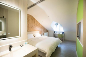 Beijing Saga Hotel